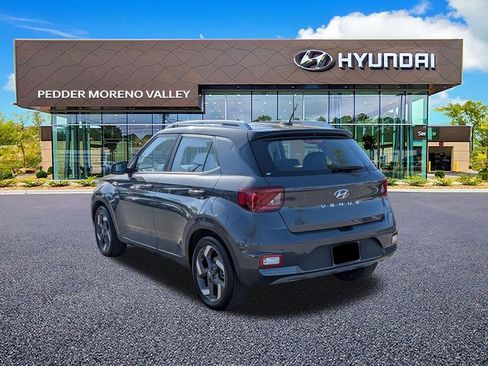 Certified 2025 Hyundai Venue Limited image 5