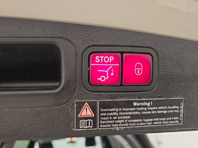 Used 2011 Mercedes-Benz GL 450 4MATIC image 17