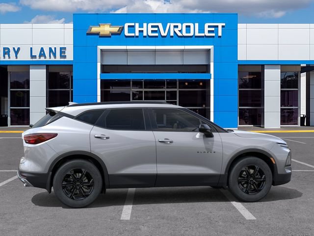 New 2026 Chevrolet Blazer LT w/ Midnight/Sport Edition FWD image 5