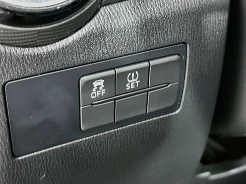 Certified 2017 Toyota Yaris iA FWD image 10