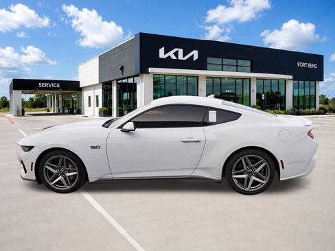 Used 2024 Ford Mustang GT Premium RWD image 8