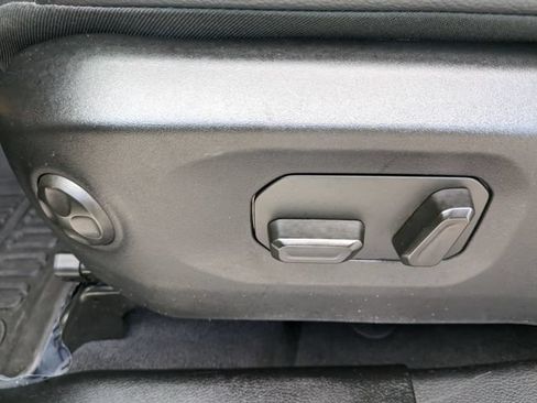Used 2025 Jeep Gladiator Sport AWD/4WD image 20