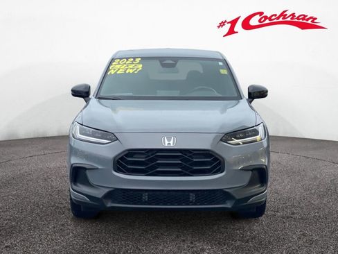 Used 2023 Honda HR-V Sport image 2