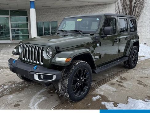 Used 2023 Jeep Wrangler Unlimited Sahara w/ Cold Weather Group image 1