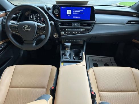 Used 2025 Lexus ES 350 w/ Premium Package FWD image 10