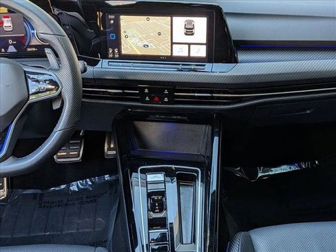 Used 2023 Volkswagen Golf R image 12