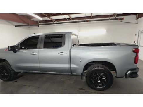 Used 2024 Chevrolet Silverado 1500 RST w/ Z71 Off-Road Package AWD/4WD image 6