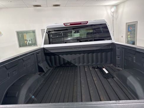 Used 2024 Chevrolet Silverado 2500 Custom w/ Custom Value Package image 12