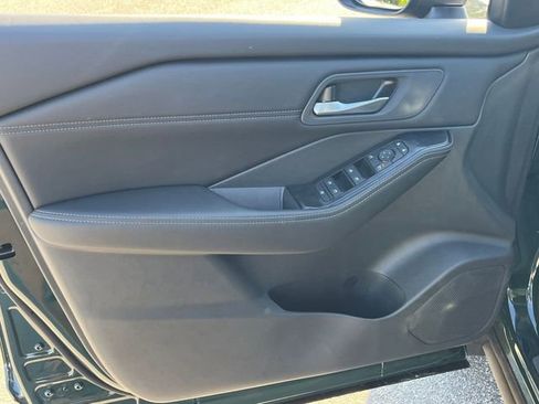 New 2026 Nissan Rogue SV FWD image 11