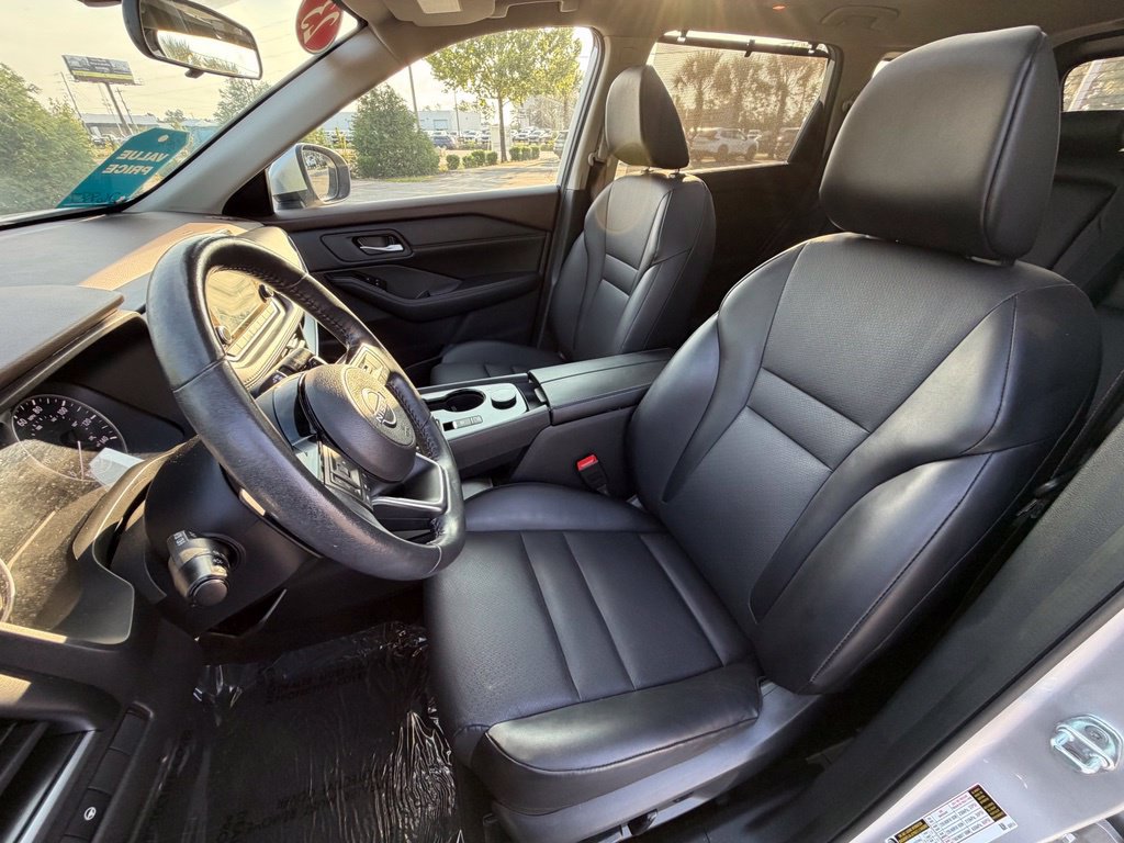 Certified 2023 Nissan Rogue SV w/ SV Premium B Package AWD/4WD image 11