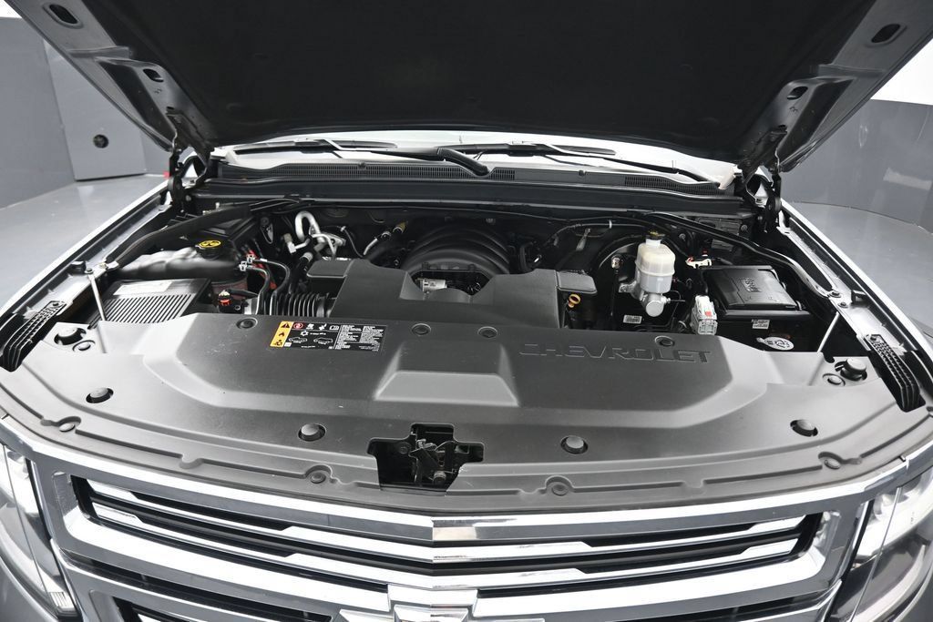 Used 2019 Chevrolet Suburban Premier w/ Premier Plus Edition AWD/4WD image 61