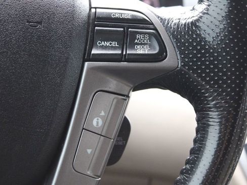 Used 2015 Honda Odyssey Touring image 36