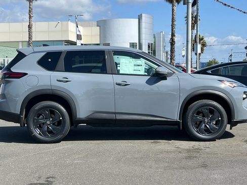 New 2026 Nissan Rogue SV FWD image 3