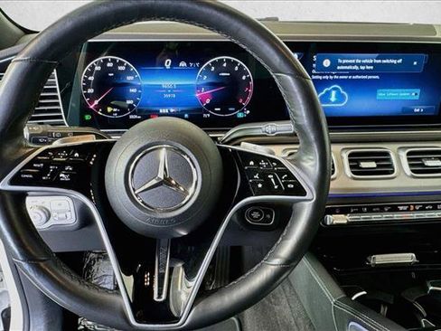 Used 2025 Mercedes-Benz GLE 350 4MATIC image 11
