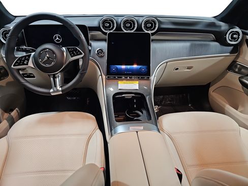 New 2026 Mercedes-Benz GLC 300 image 9