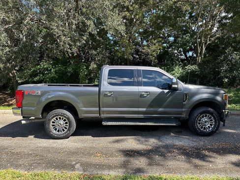 Used 2021 Ford F250 XLT w/ XLT Premium Package AWD/4WD image 3