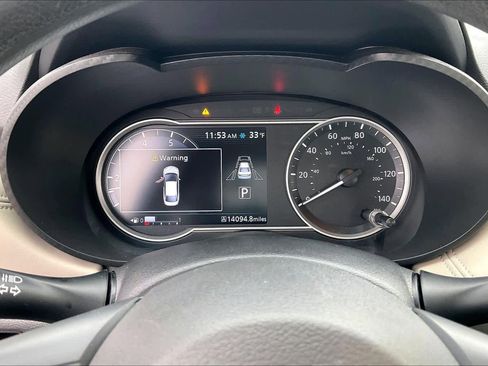 Used 2020 Nissan Versa SV image 24