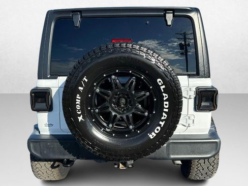 Used 2019 Jeep Wrangler Sport image 4