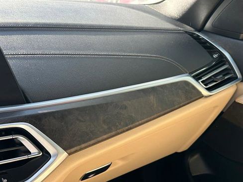 Certified 2022 BMW X5 xDrive40i w/ Premium Package image 31