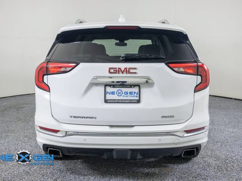 Used 2020 GMC Terrain Denali w/ Denali Premium Package AWD/4WD image 6
