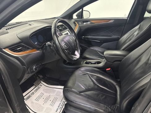 Used 2019 Lincoln MKC Reserve w/ MKC Technology Package FWD image 17