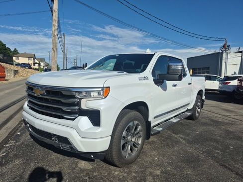 Used 2026 Chevrolet Silverado 1500 High Country w/ Technology Package AWD/4WD image 3