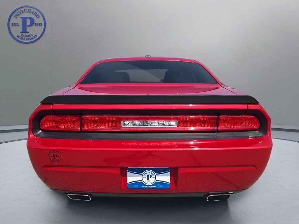 Used 2012 Dodge Challenger R/T Plus RWD image 6