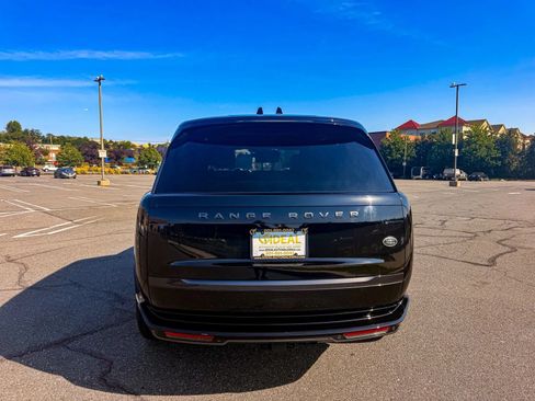 Used 2023 Land Rover Range Rover SE AWD/4WD image 4