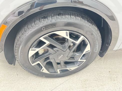 Used 2024 Kia Sportage SX FWD image 14