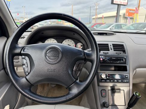 Used 2001 Nissan Maxima SE w/ (W08) Meridian Edition Pkg image 19