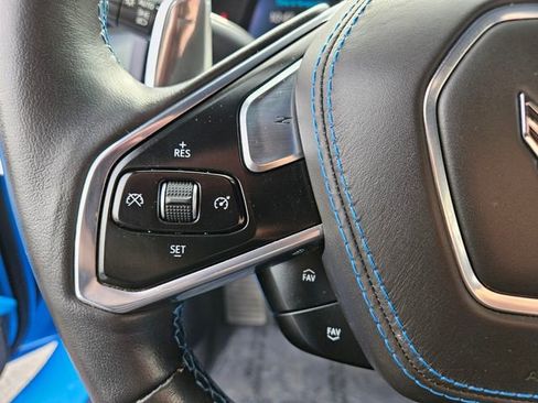 Used 2022 Chevrolet Corvette Stingray Premium Conv w/ Z51 Performance Package image 22