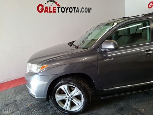 Used 2012 Toyota Highlander Limited image 4