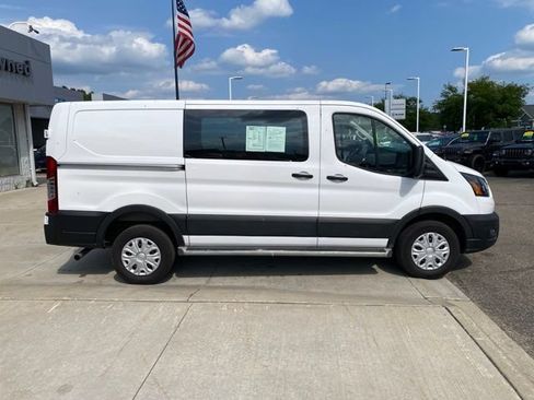 Used 2025 Ford Transit 250 Low Roof w/ Exterior Upgrade Package RWD image 2