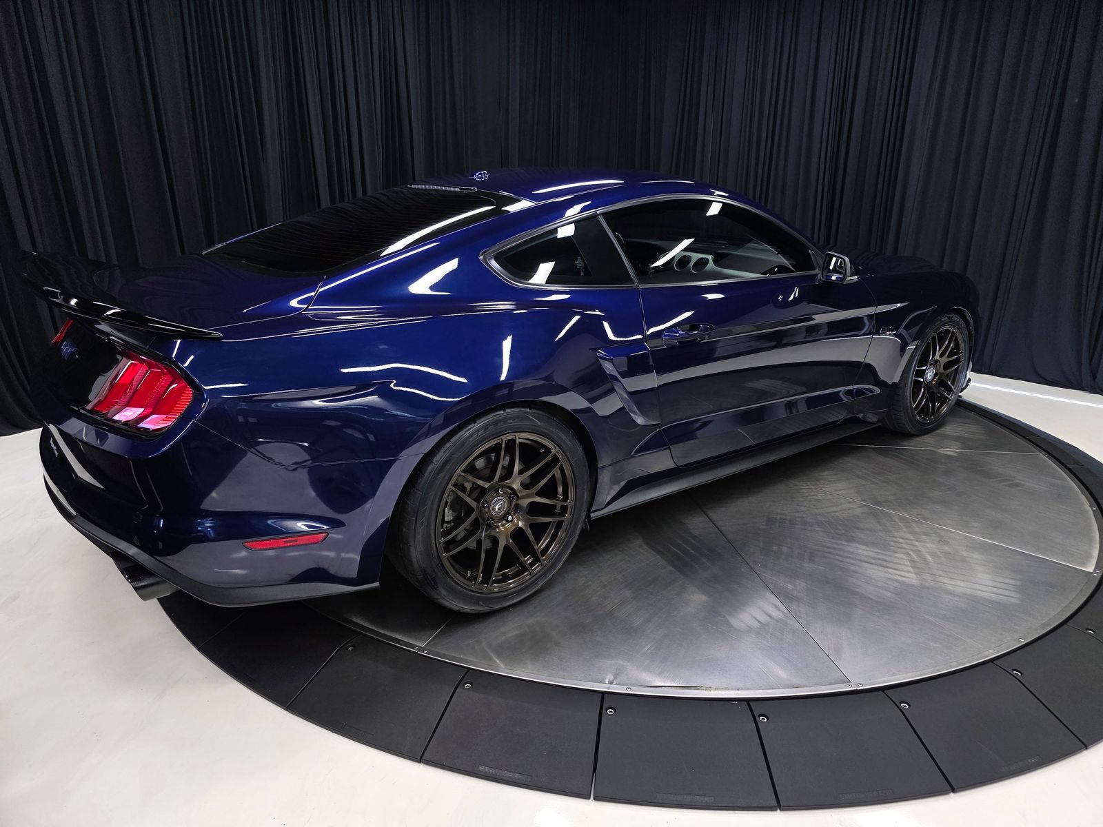 Used 2018 Ford Mustang GT Premium w/ Enhanced Security Package RWD image 13