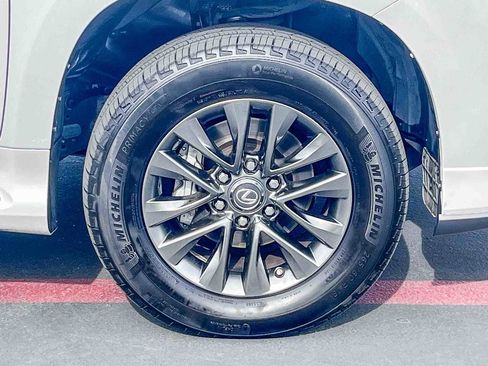 Used 2018 Lexus GX 460 Premium image 9