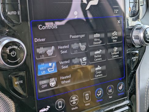 Used 2019 RAM 3500 Limited image 32