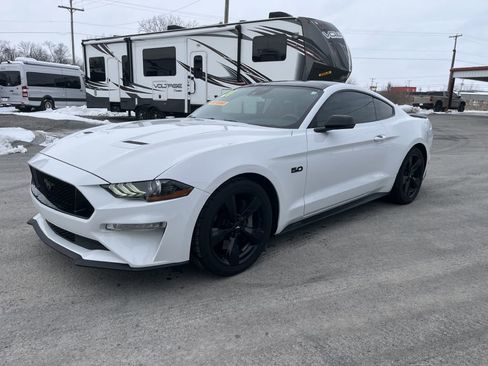 Used 2021 Ford Mustang GT Premium w/ Equipment Group 401A image 4