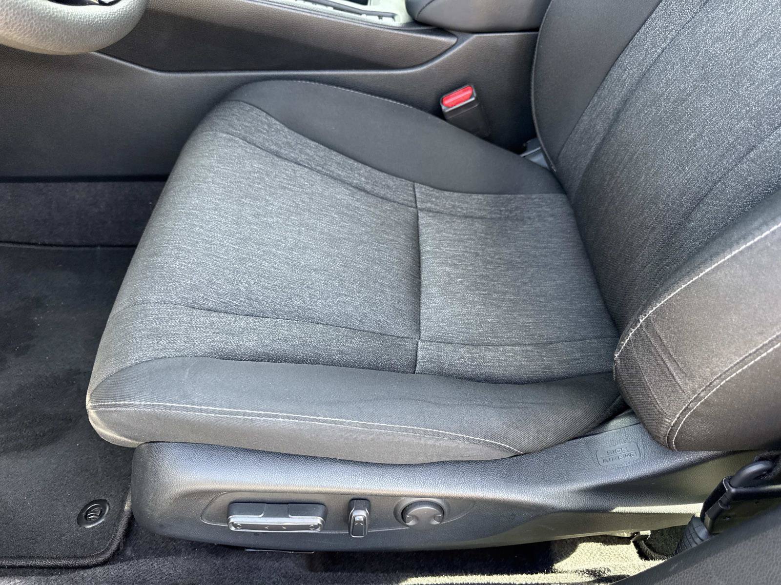 Used 2024 Honda Accord EX image 19