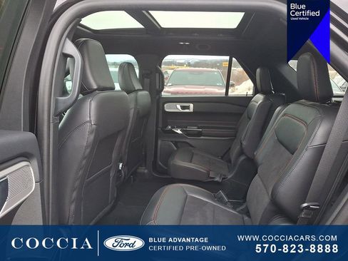 Certified 2024 Ford Explorer ST-Line w/ Class IV Trailer Tow Package image 11