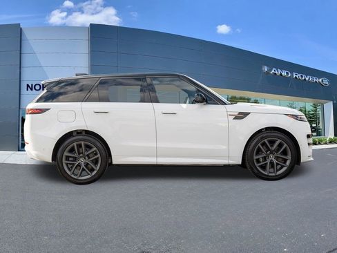New 2025 Land Rover Range Rover Sport Dynamic SE image 8