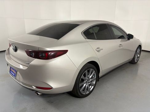 Used 2025 MAZDA MAZDA3 s image 8