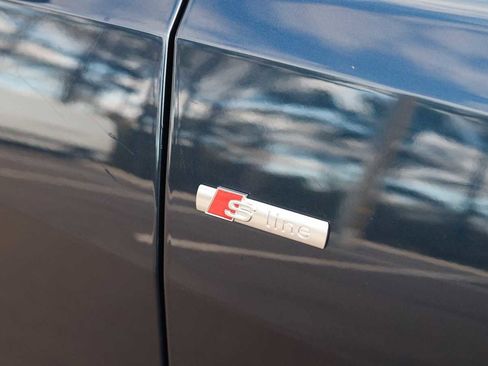 Used 2023 Audi Q8 Premium Plus w/ Premium Plus Package image 16