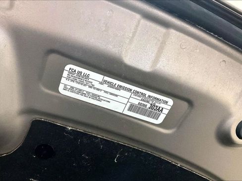 Used 2018 Chrysler Pacifica Touring-L Plus w/ Advanced Safetytec Group image 33