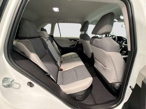 Certified 2022 Toyota RAV4 XLE w/ XLE Grade Weather Package AWD/4WD image 22