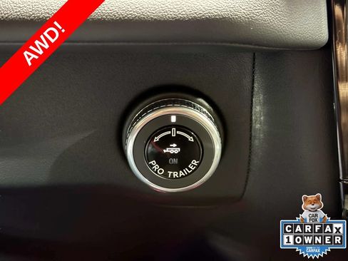Certified 2025 Lincoln Navigator Reserve AWD/4WD image 11