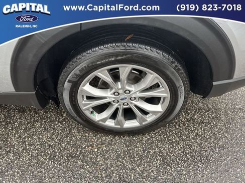 Certified 2023 Ford Explorer XLT w/ Equipment Group 202A image 13