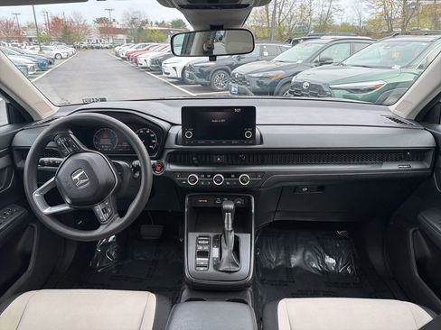 Used 2023 Honda CR-V EX image 16