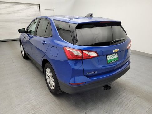 Used 2019 Chevrolet Equinox LS w/ LS Convenience Package FWD image 5