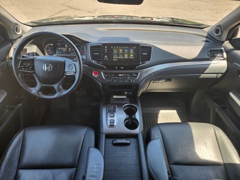Used 2021 Honda Pilot Special Edition image 3
