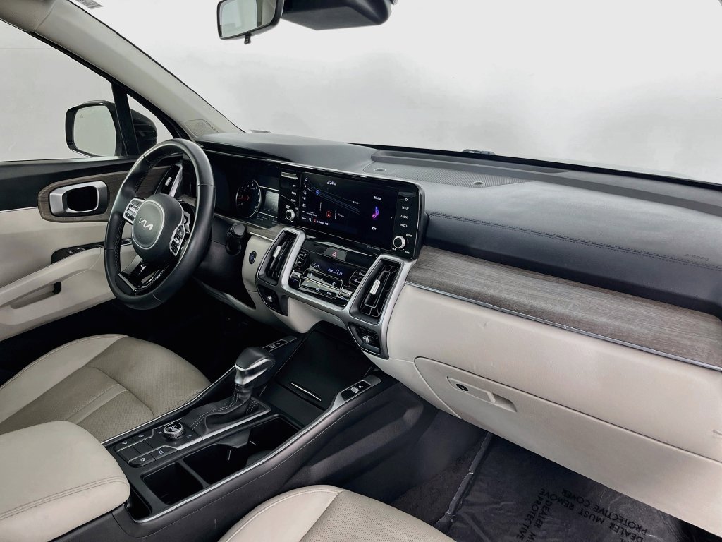 Used 2023 Kia Sorento S AWD/4WD image 28